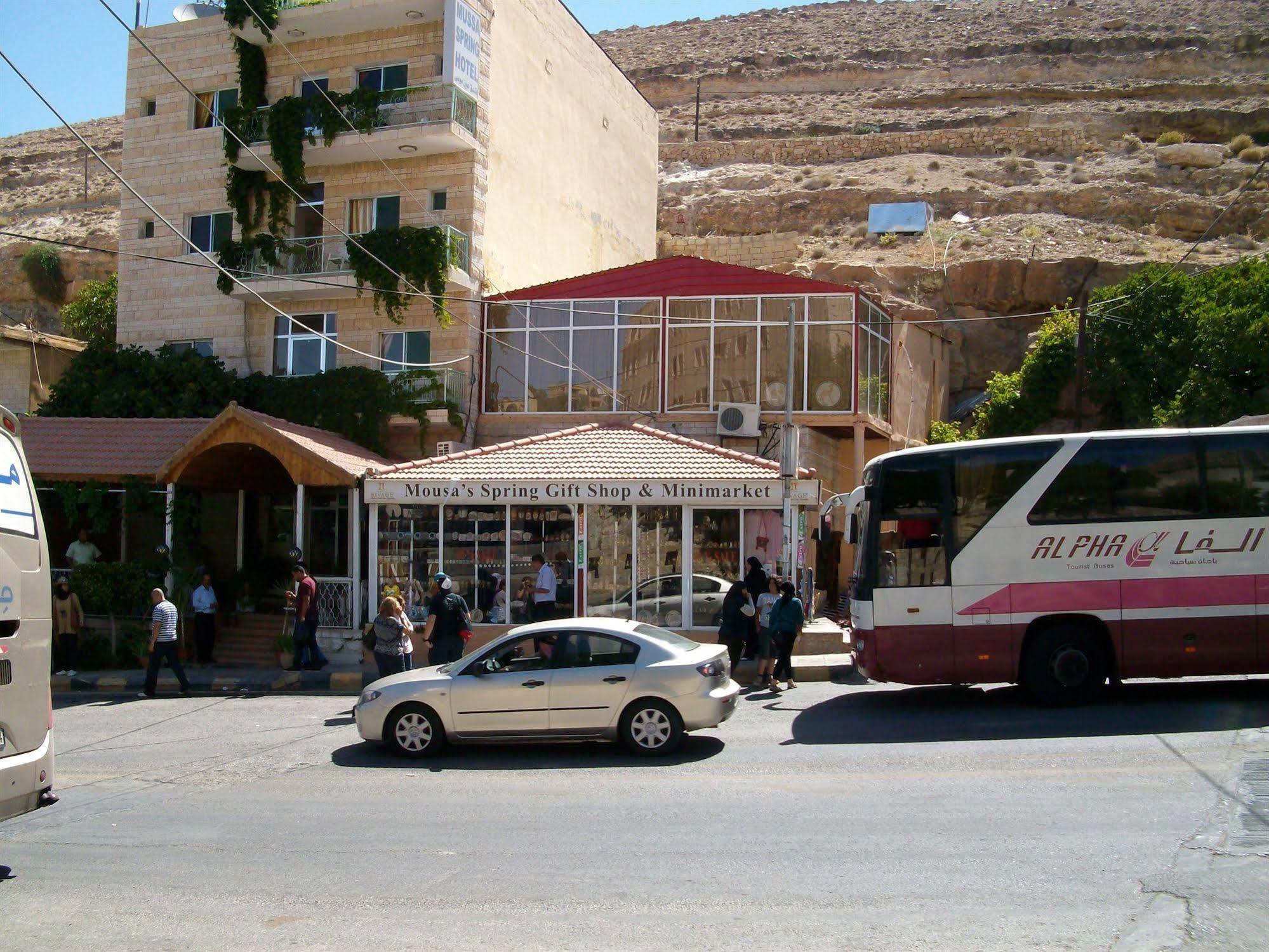 Mussa Spring Hotel Wadi Musa Exterior foto